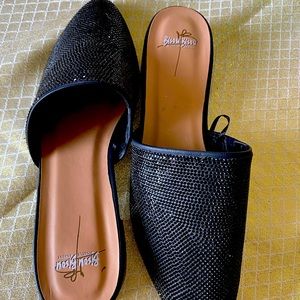 Bisou Bisou Michelle Bohbot Black Crystal Loafers/Wedge Heel Size 7 1/2